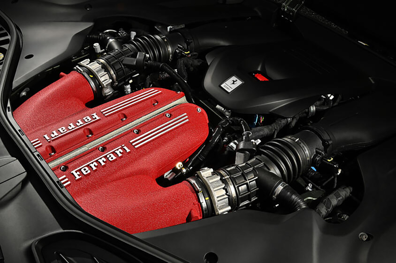 フェラーリのV12エンジン