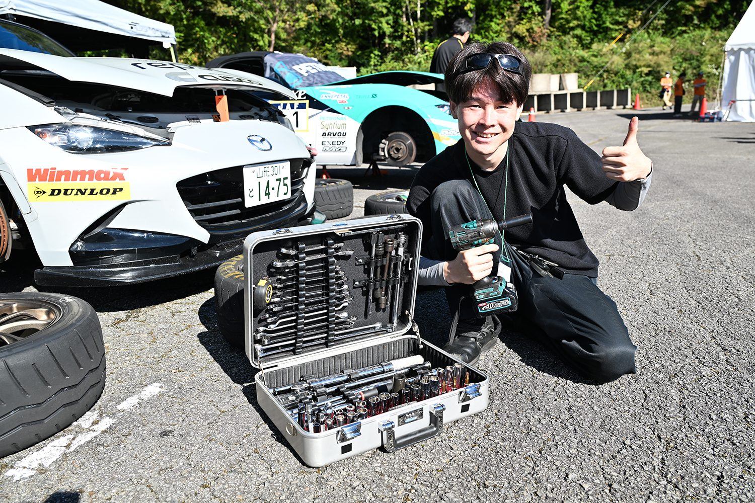 飯野鉄平選手と工具
