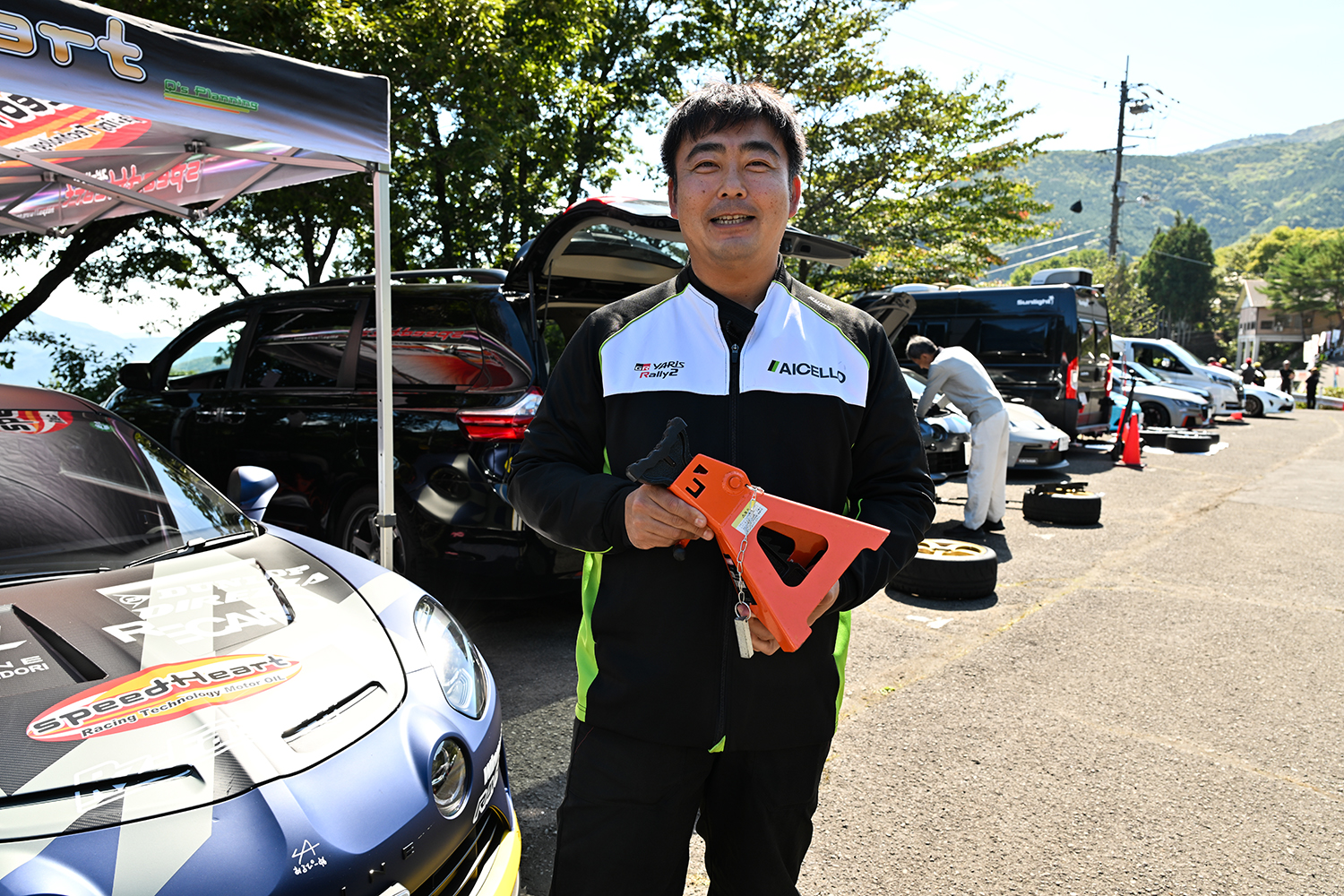 牧野タイソン選手とジャッキスタンド