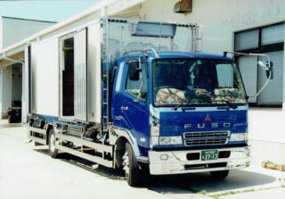 三菱ふそうファイター