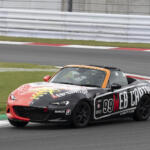 【画像】一時はトップ快走も一転……残り５分で起きた悲劇。第37回ロードスター耐久レースはWEB CARTOPチームの悲願ならず 〜 画像2