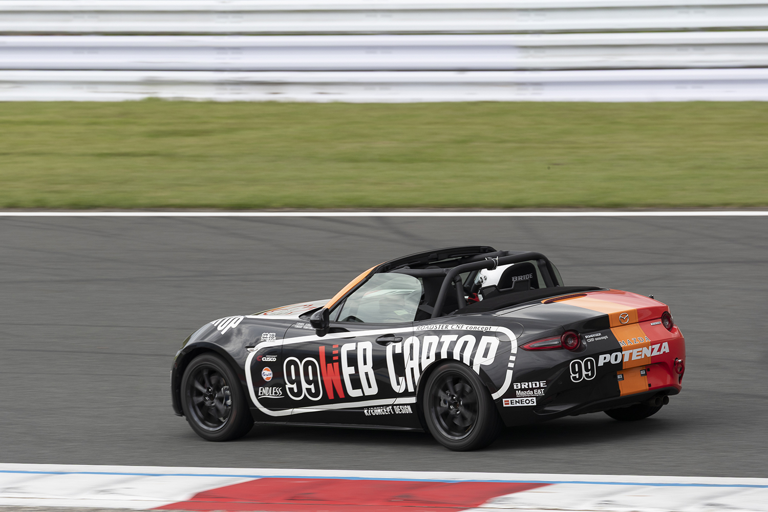 優勝０回のCARトップ＆WEB CARTOP編集部が37回連続出場中のメディア対抗ロードスター耐久レースに挑んだ 〜 画像4