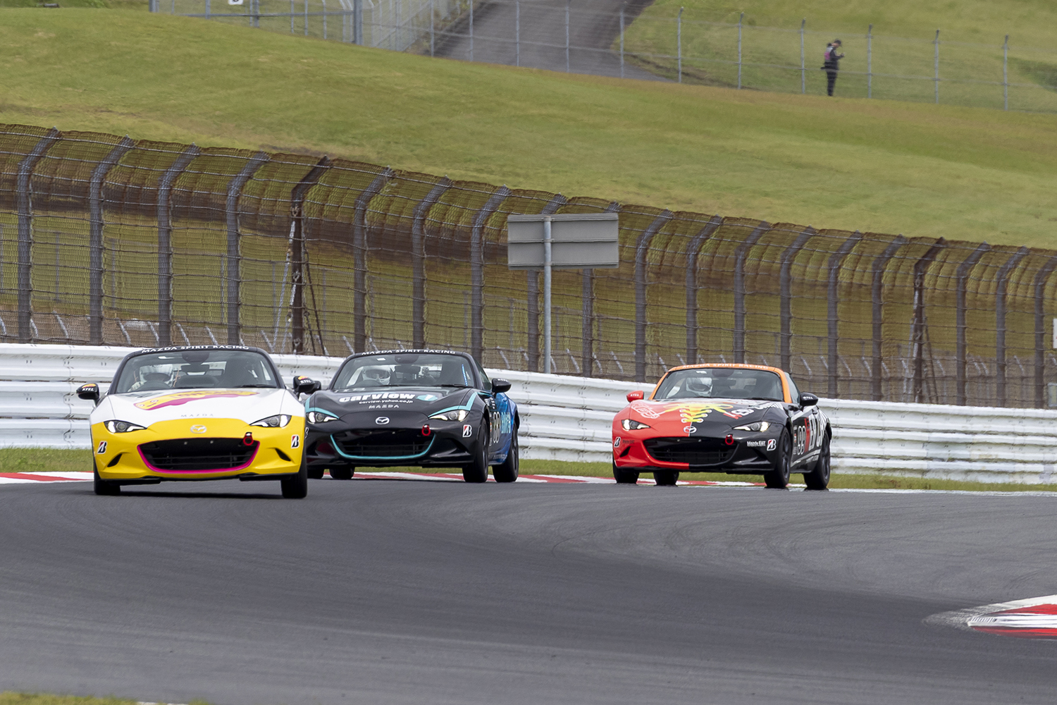 優勝０回のCARトップ＆WEB CARTOP編集部が37回連続出場中のメディア対抗ロードスター耐久レースに挑んだ 〜 画像12