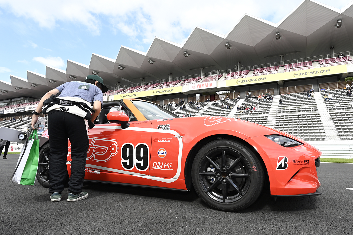 優勝０回のCARトップ＆WEB CARTOP編集部が37回連続出場中のメディア対抗ロードスター耐久レースに挑んだ 〜 画像23