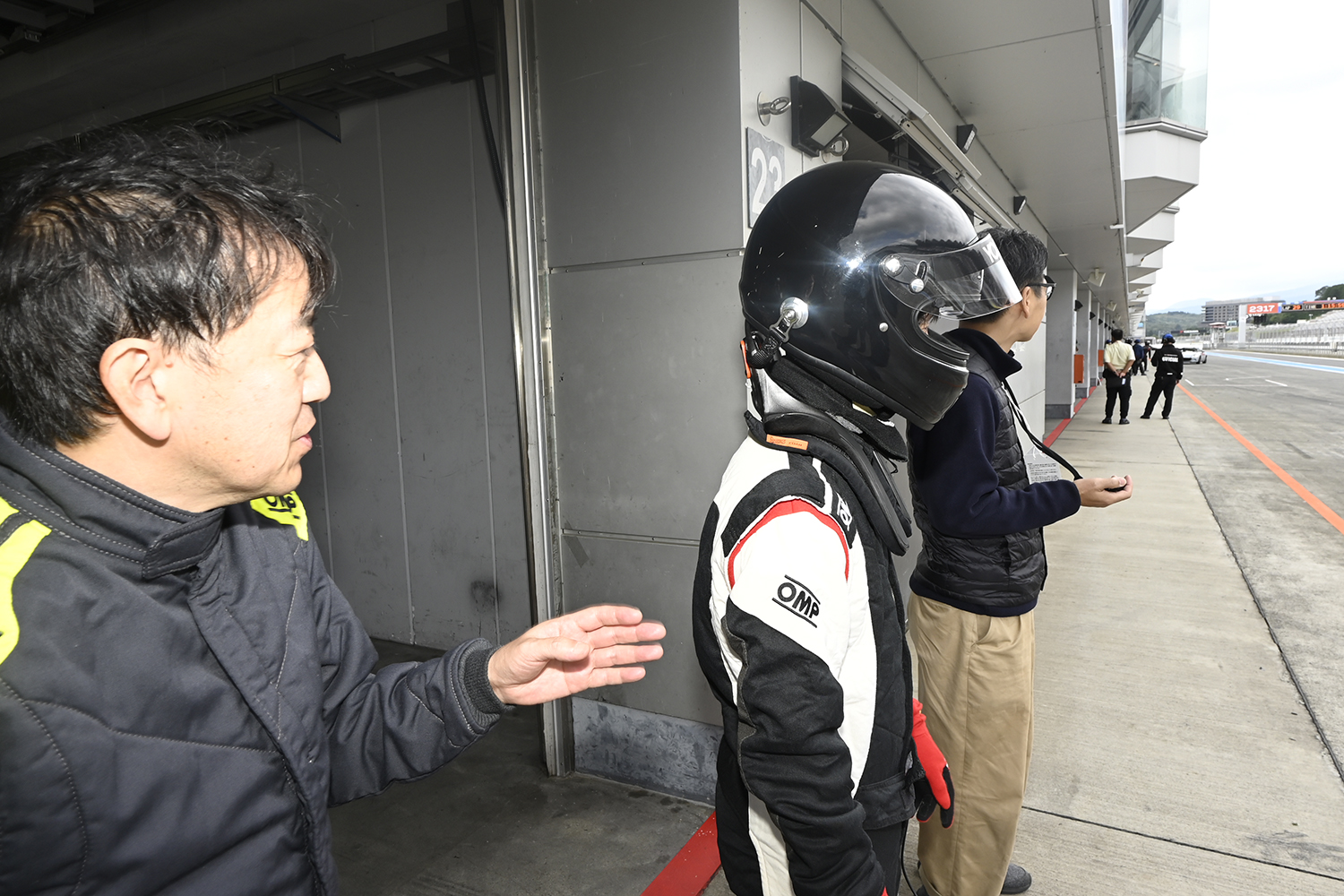 優勝０回のCARトップ＆WEB CARTOP編集部が37回連続出場中のメディア対抗ロードスター耐久レースに挑んだ 〜 画像31