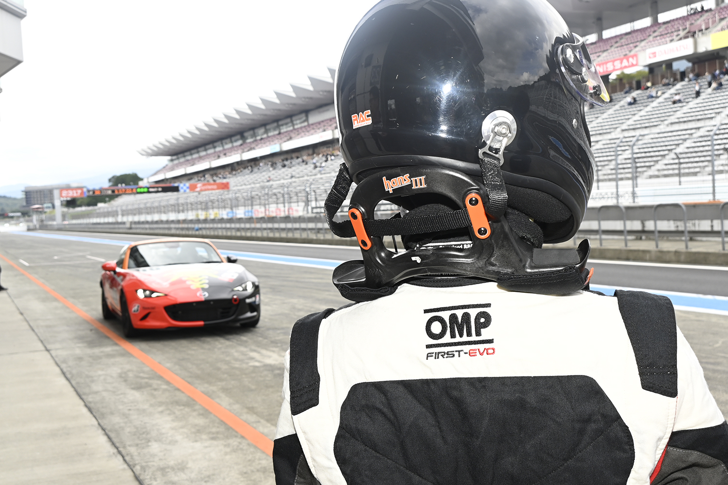 優勝０回のCARトップ＆WEB CARTOP編集部が37回連続出場中のメディア対抗ロードスター耐久レースに挑んだ 〜 画像32