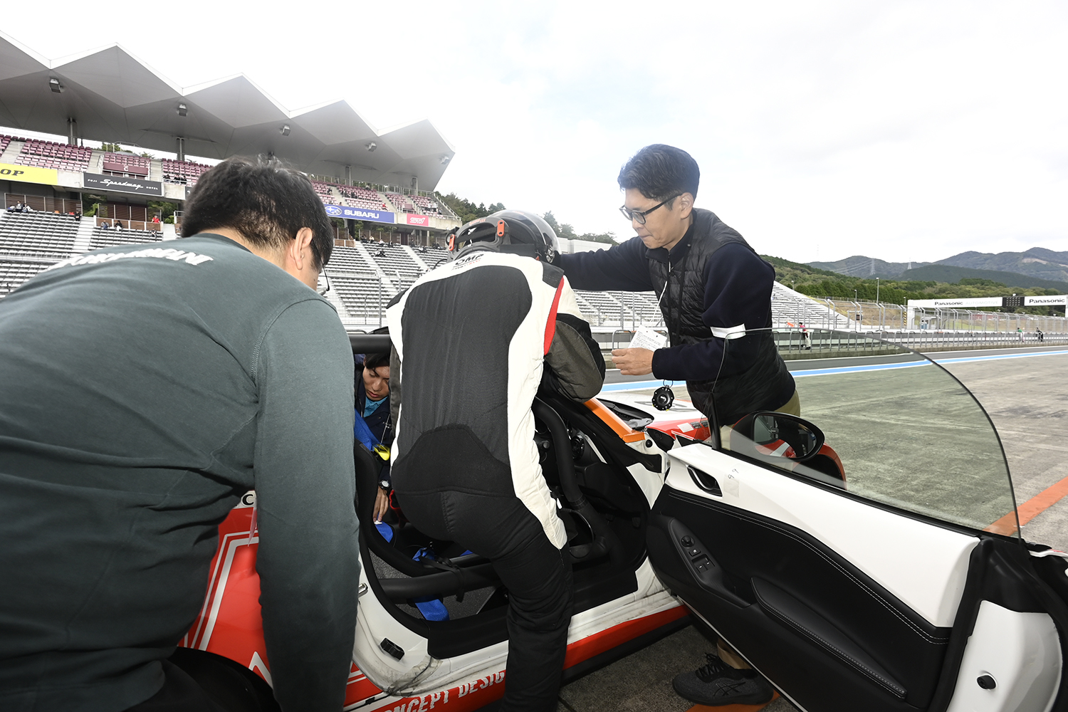 優勝０回のCARトップ＆WEB CARTOP編集部が37回連続出場中のメディア対抗ロードスター耐久レースに挑んだ 〜 画像33