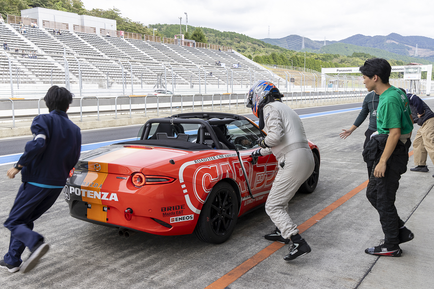 優勝０回のCARトップ＆WEB CARTOP編集部が37回連続出場中のメディア対抗ロードスター耐久レースに挑んだ 〜 画像64