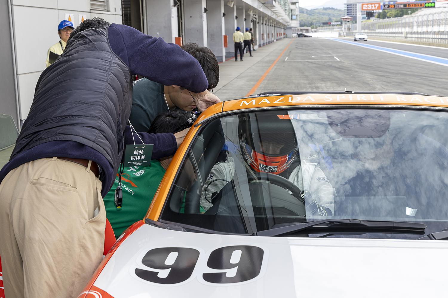 優勝０回のCARトップ＆WEB CARTOP編集部が37回連続出場中のメディア対抗ロードスター耐久レースに挑んだ 〜 画像66