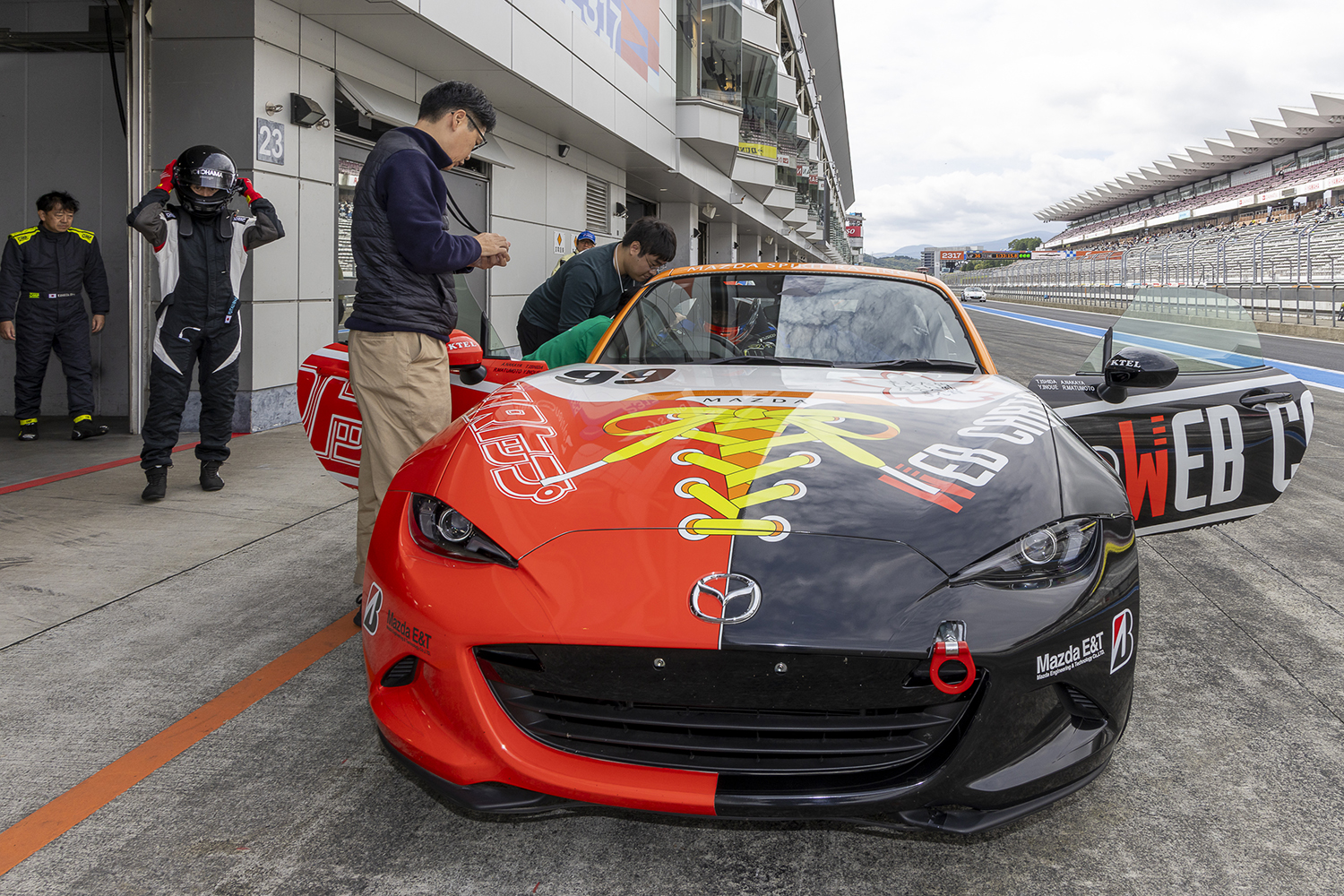 優勝０回のCARトップ＆WEB CARTOP編集部が37回連続出場中のメディア対抗ロードスター耐久レースに挑んだ 〜 画像67
