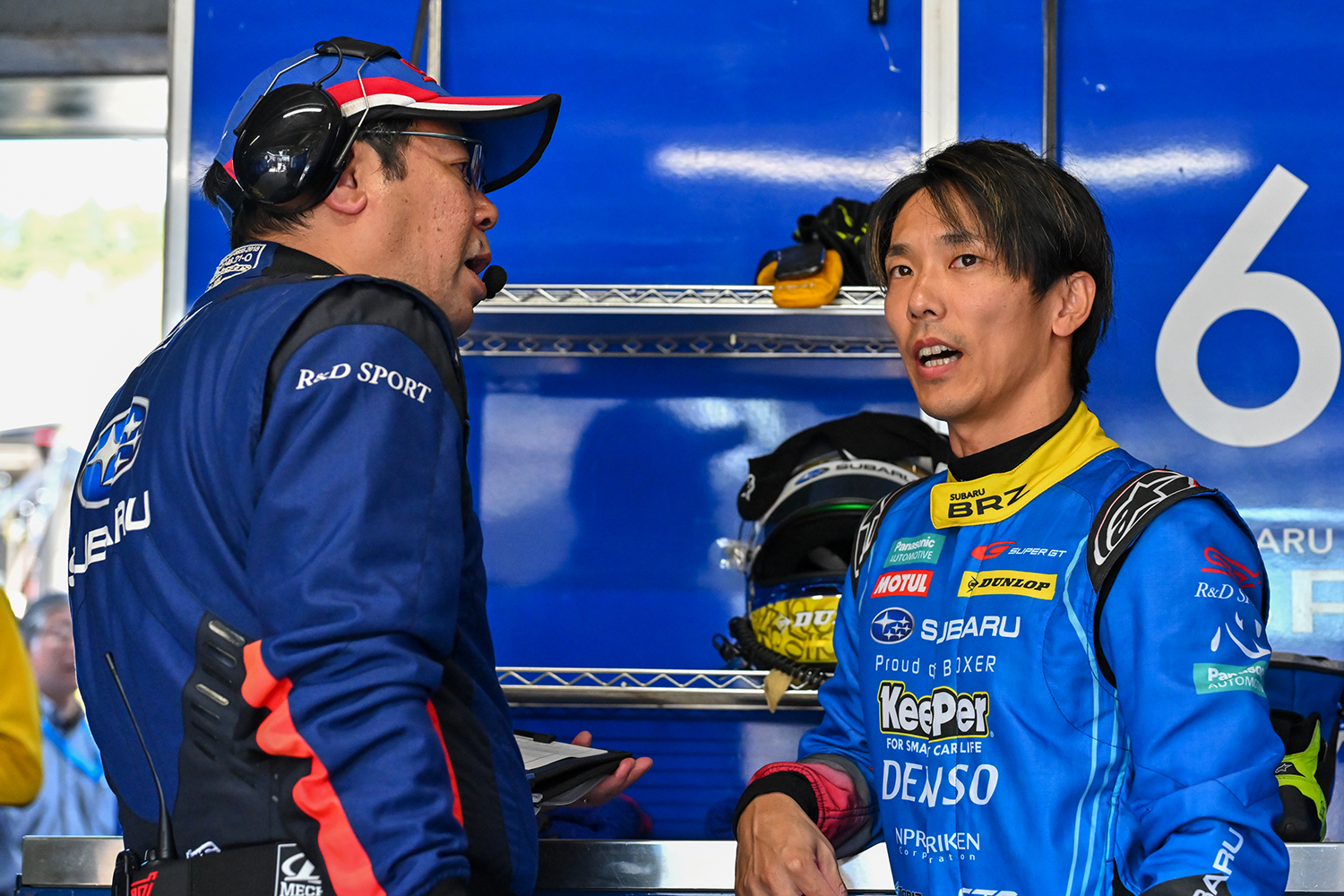 61号車SUBARU BRZ R&D SPORT 山内英輝選手