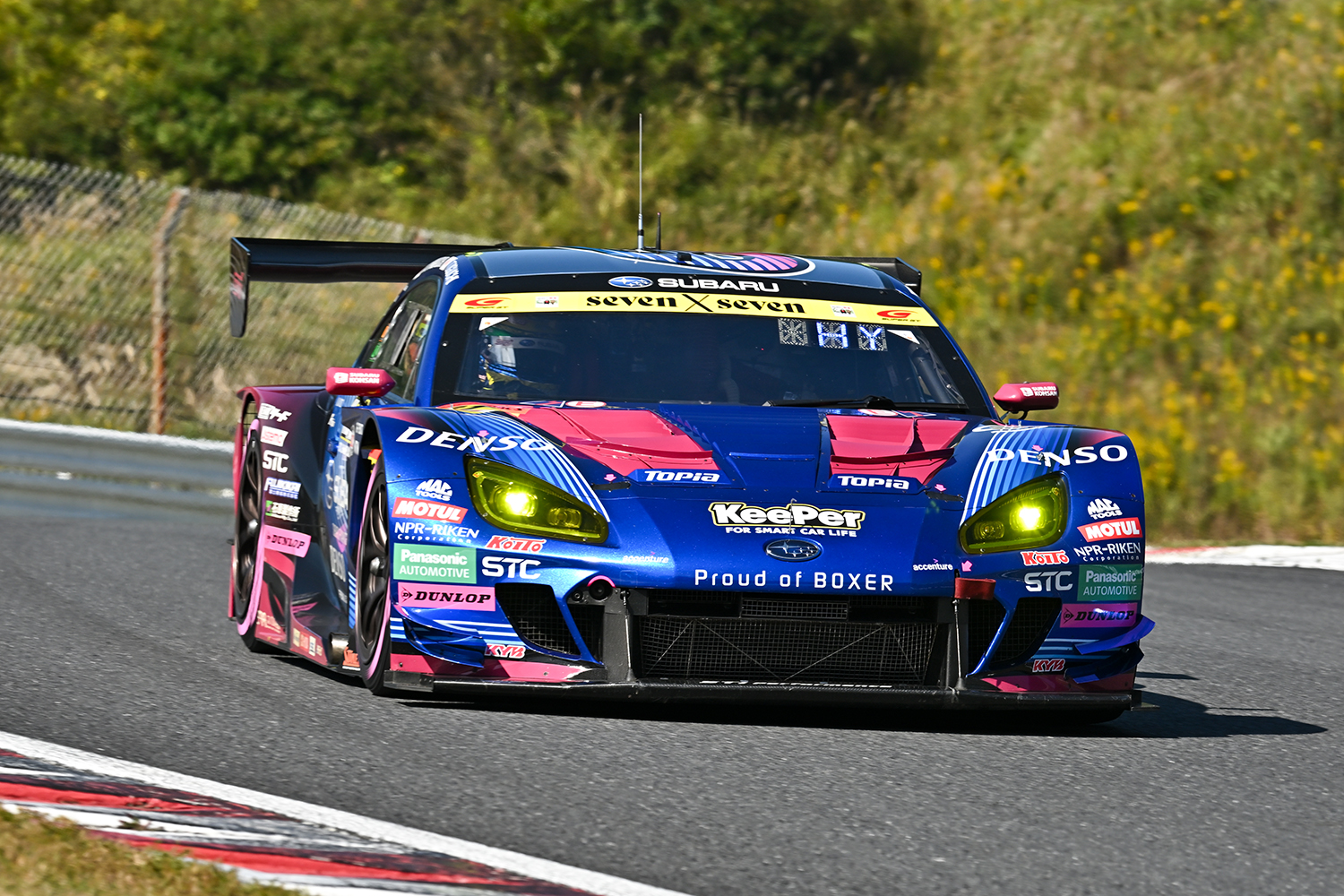 SUPER GTシリーズ第7戦「AUTOPOLIS GT 3時間 RACE」に参戦した61号車SUBARU BRZ R&D SPORT