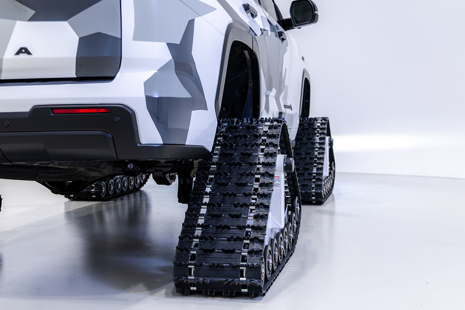 トヨタがSEMAショーに展示する雪道特化型ヨンク「スノーハンターコンセプト」がバケモノだった 〜 画像17