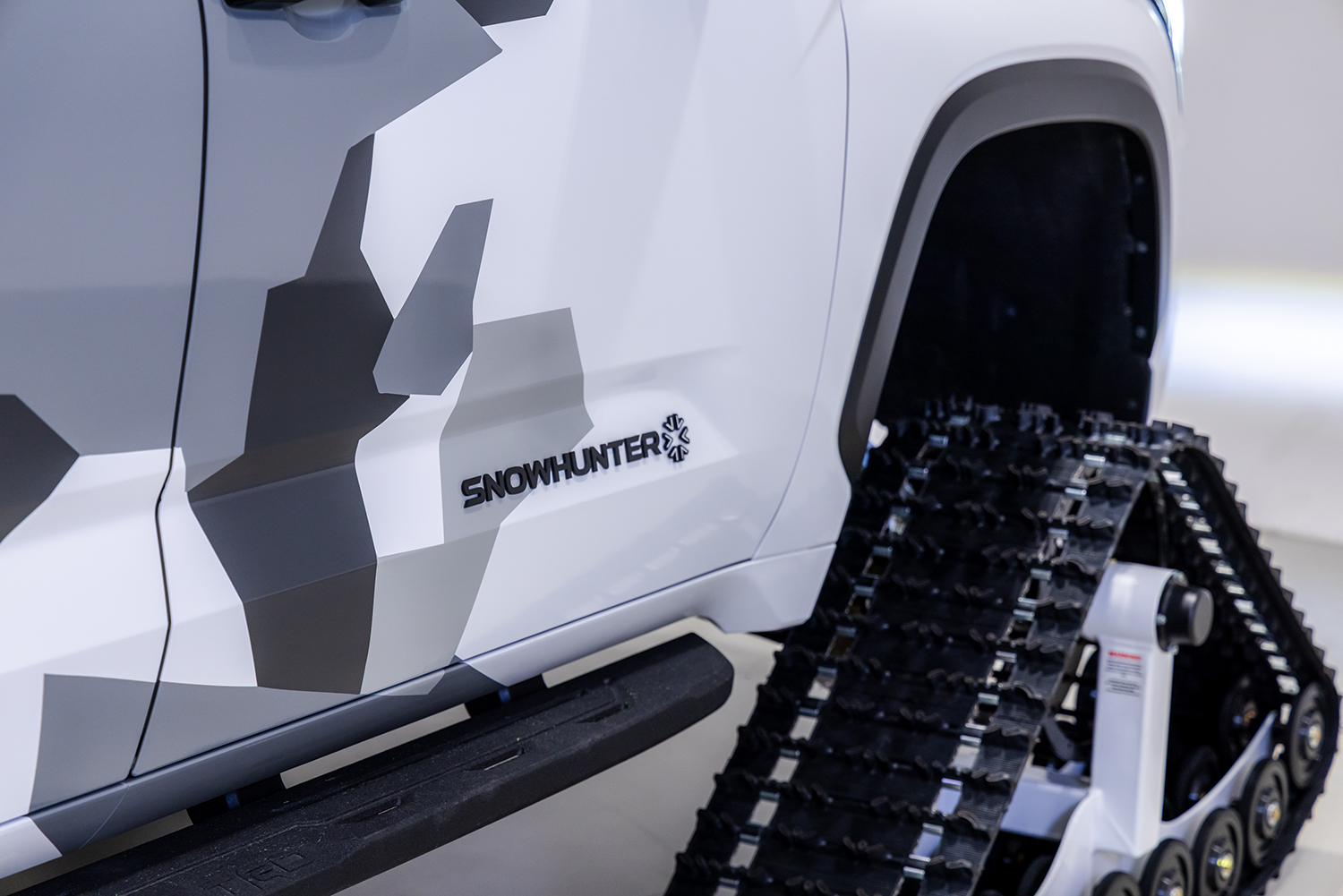 トヨタがSEMAショーに展示する雪道特化型ヨンク「スノーハンターコンセプト」がバケモノだった 〜 画像18