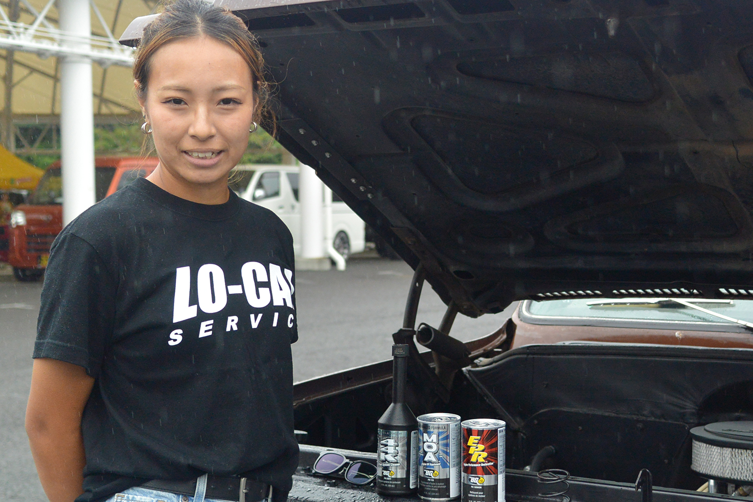 シボレーC10のオーナーの安岡菜那さん