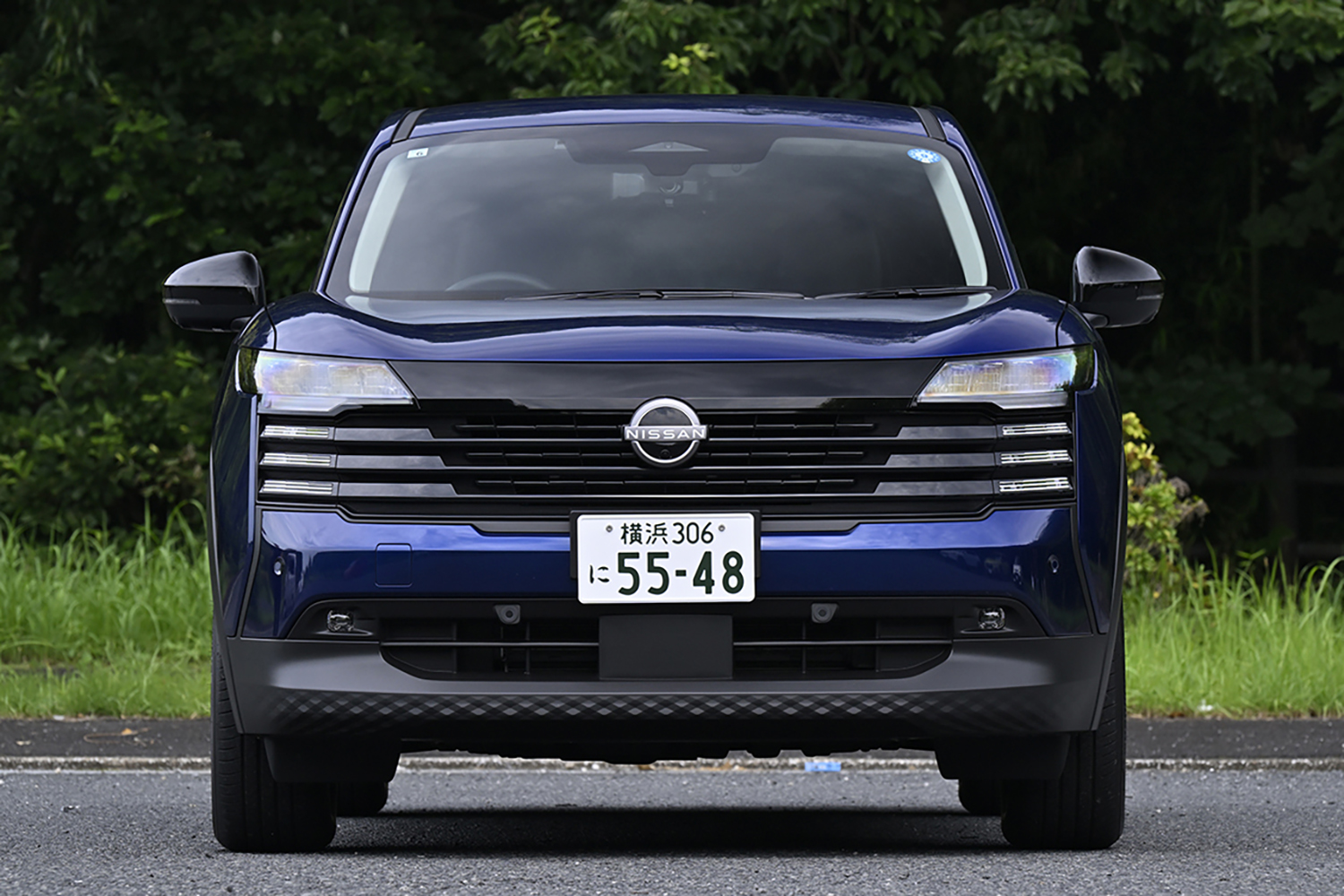日産キックスの真正面フロントスタイリング