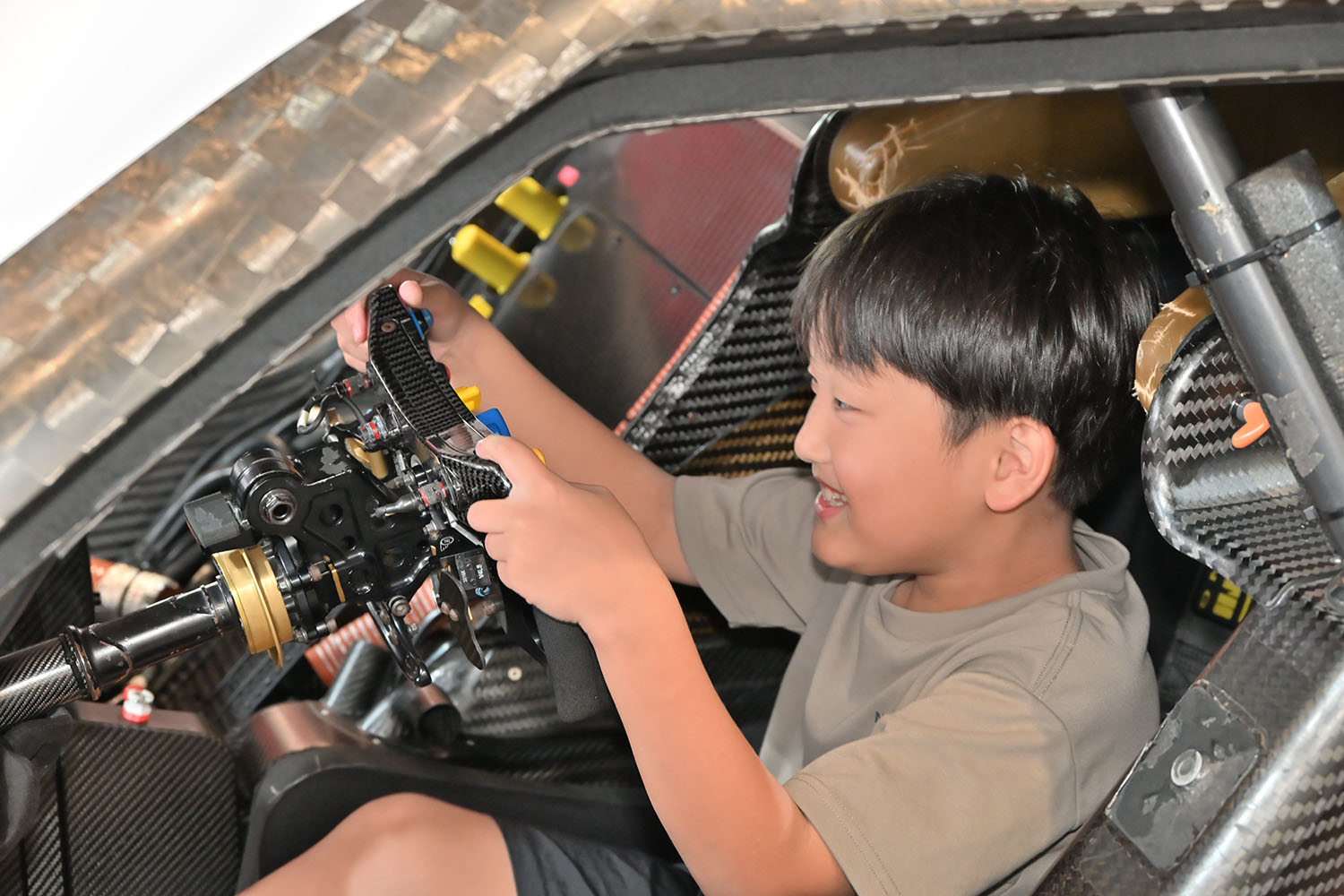 SUPER GTのマシン乗り込み体験