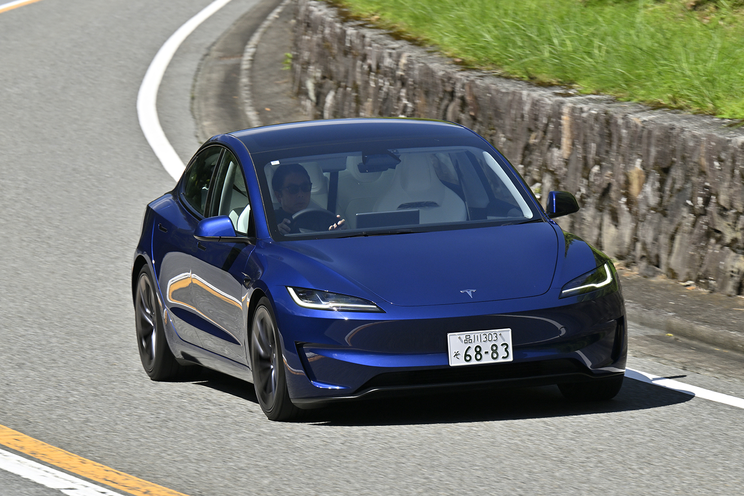 テスラ・モデル3の走行
