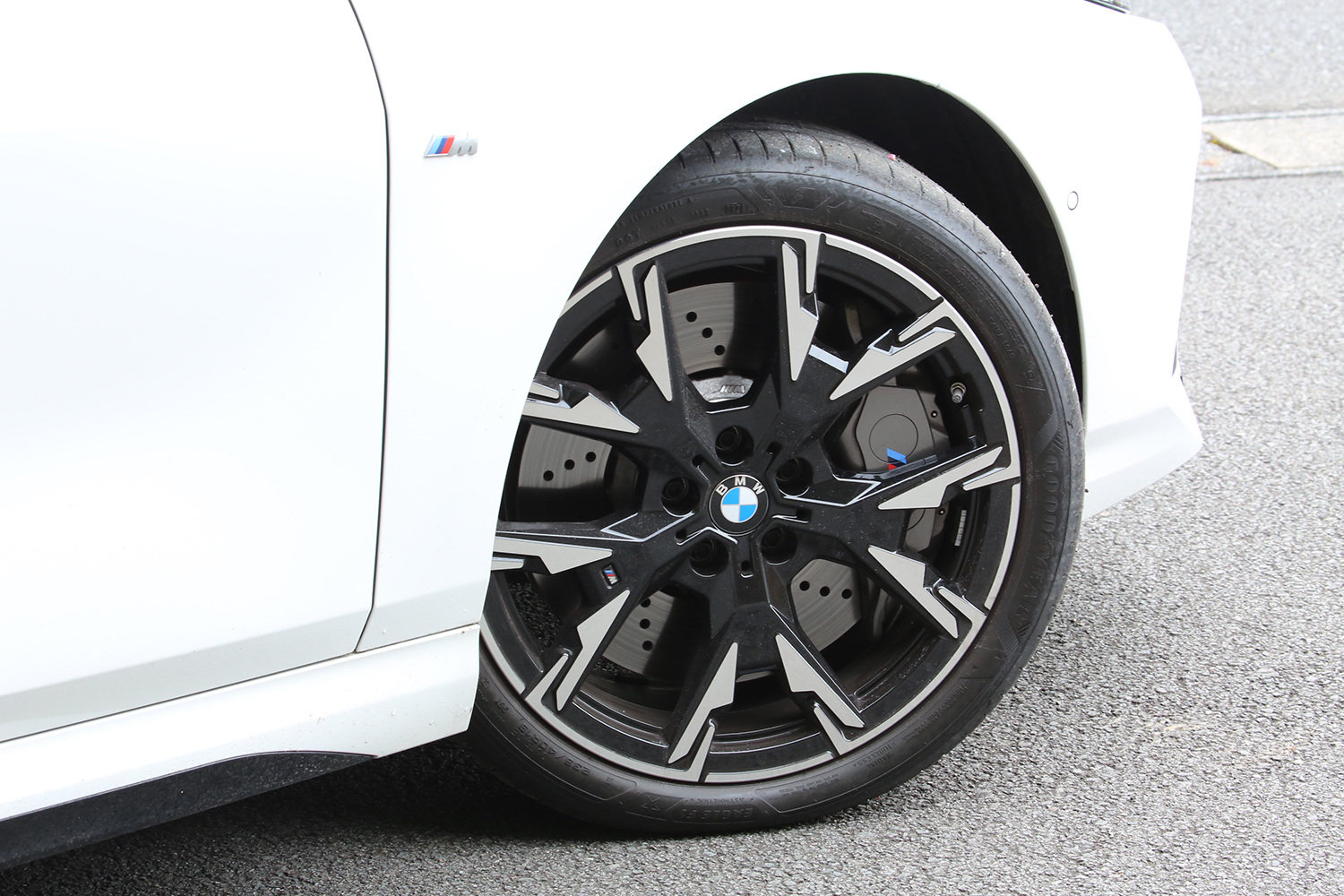 BMW M135 xDriveのタイヤとホイール