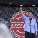 【画像】集まったタイプＲで「TYPE R」のクルマ文字！　鈴鹿で初開催の「Honda All Type R World Meeting 2026 in Suzuka」が圧巻だった 〜 画像1