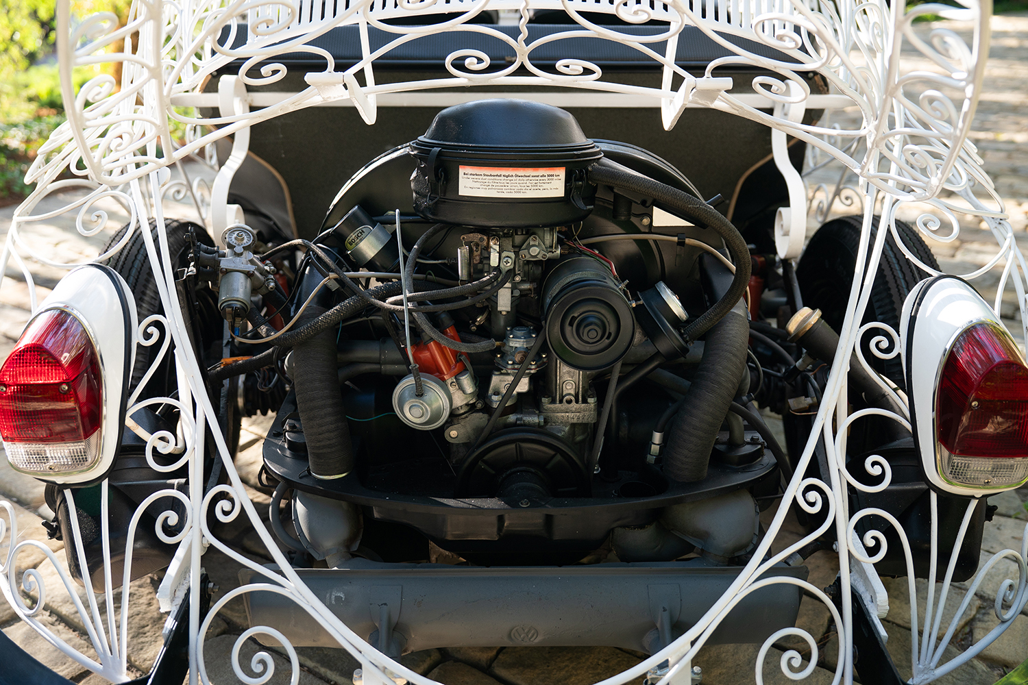 1970フォルクスワーゲン・ビートル“Wrought Iron” by ラファエル・エスパルサ=プリエトのエンジン 〜 画像3