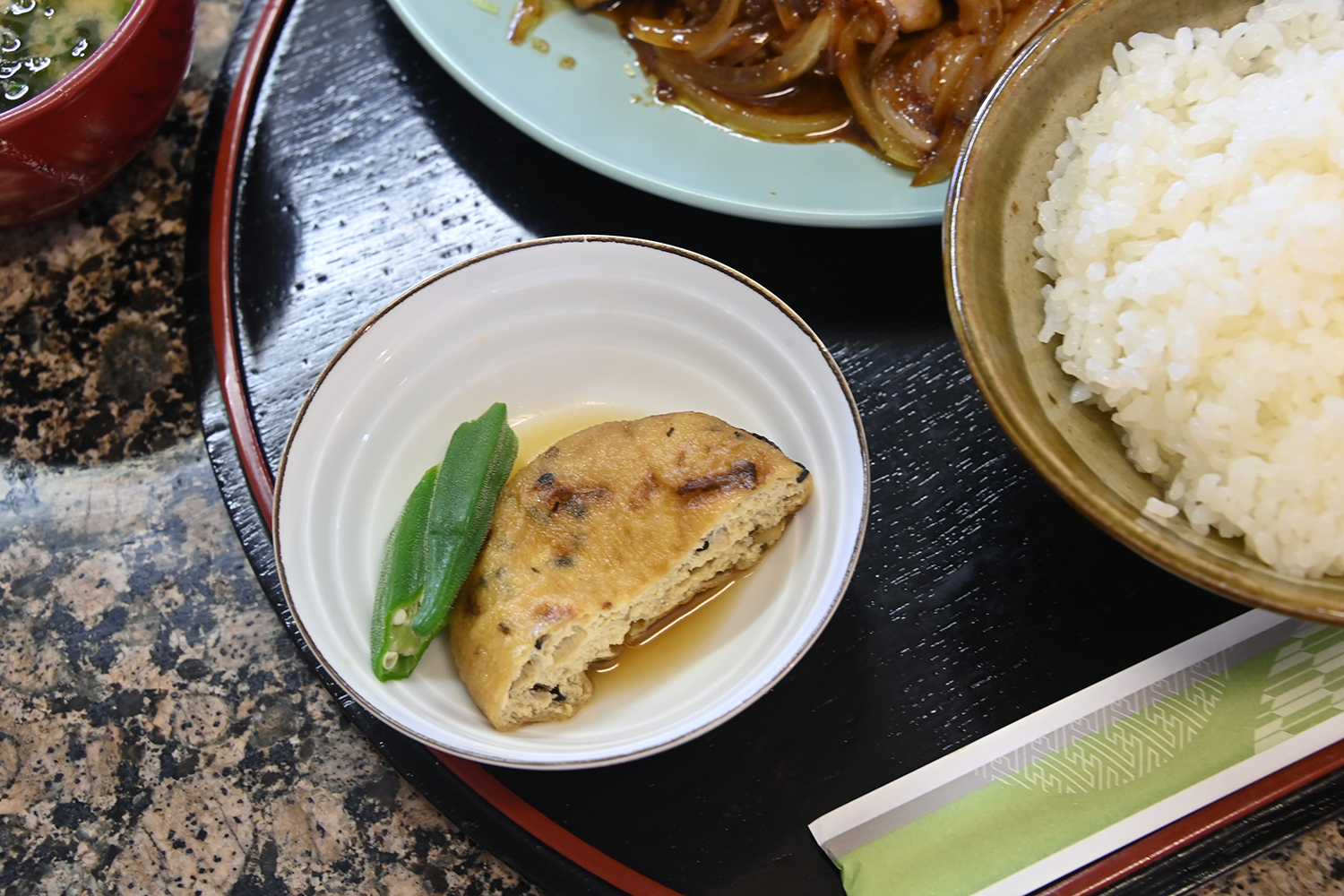 ちょうどいい味付けの「しょうが焼き定食」とホッケに小鉢８品が付く「おまかせ定食」が最高だった【Ｐ専食堂】 〜 画像21