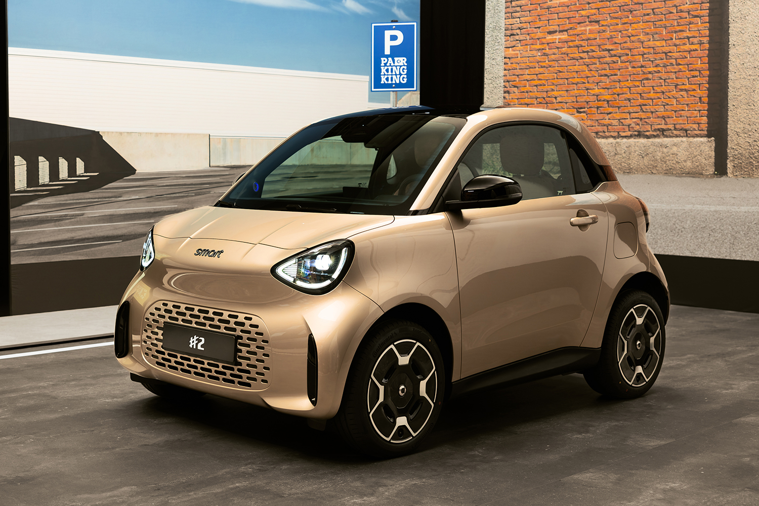 パリモーターショーで実車がお披露目された「スマート＃２」は360万円のシティカーだ 〜 画像5
