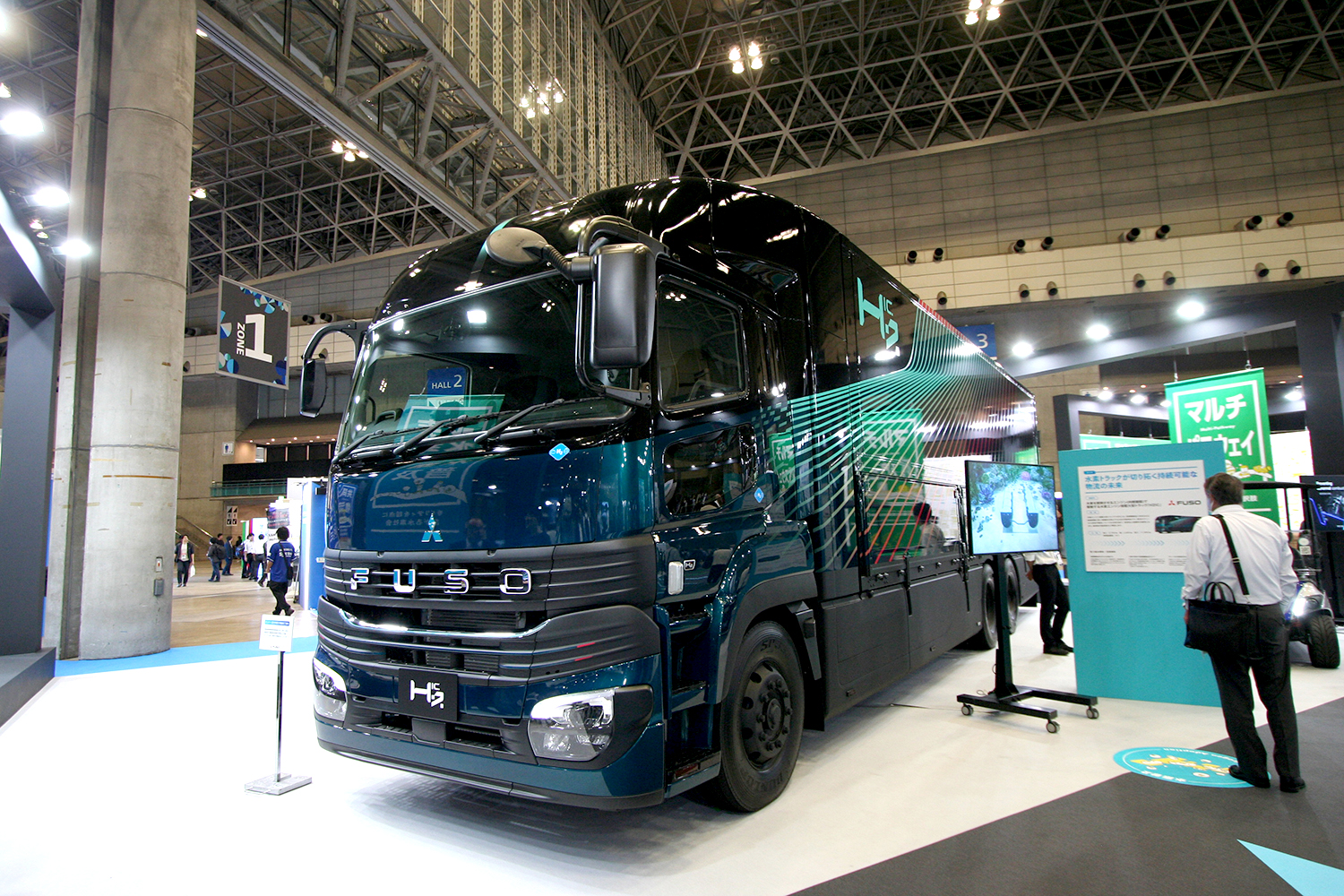 FUSOの水素エンジン搭載の大型トラック「H2IC」 〜 画像9