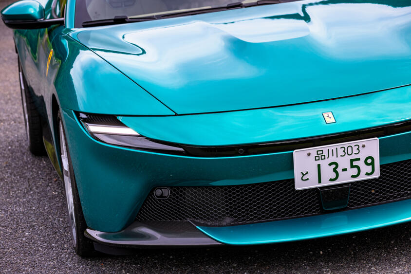 【試乗】フロントグリル廃止の衝撃。フェラーリの美しすぎる新型2+2クーペ「アマルフィ」が放つ異次元のオーラ