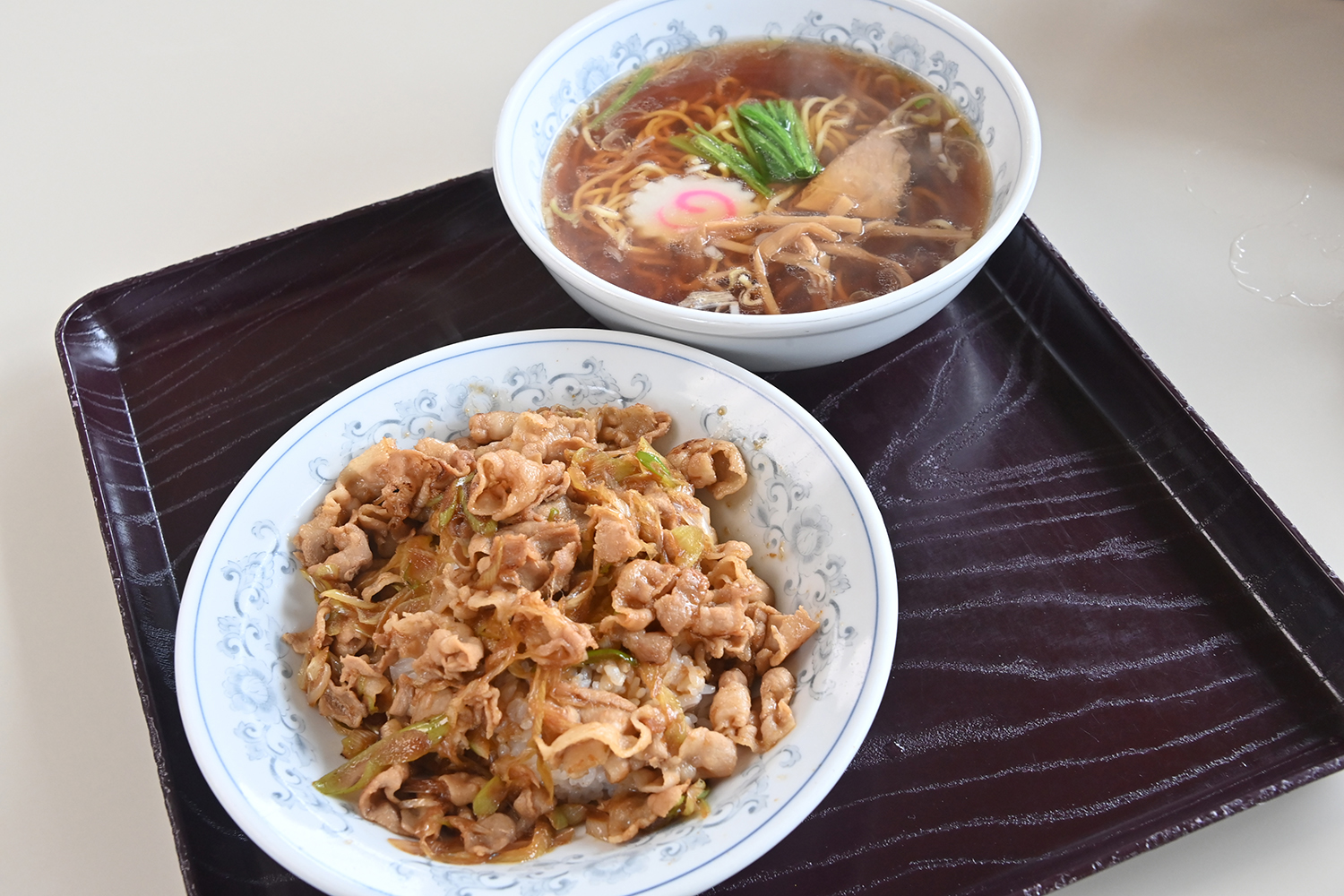 ふじみ食堂のスタミナ丼セット