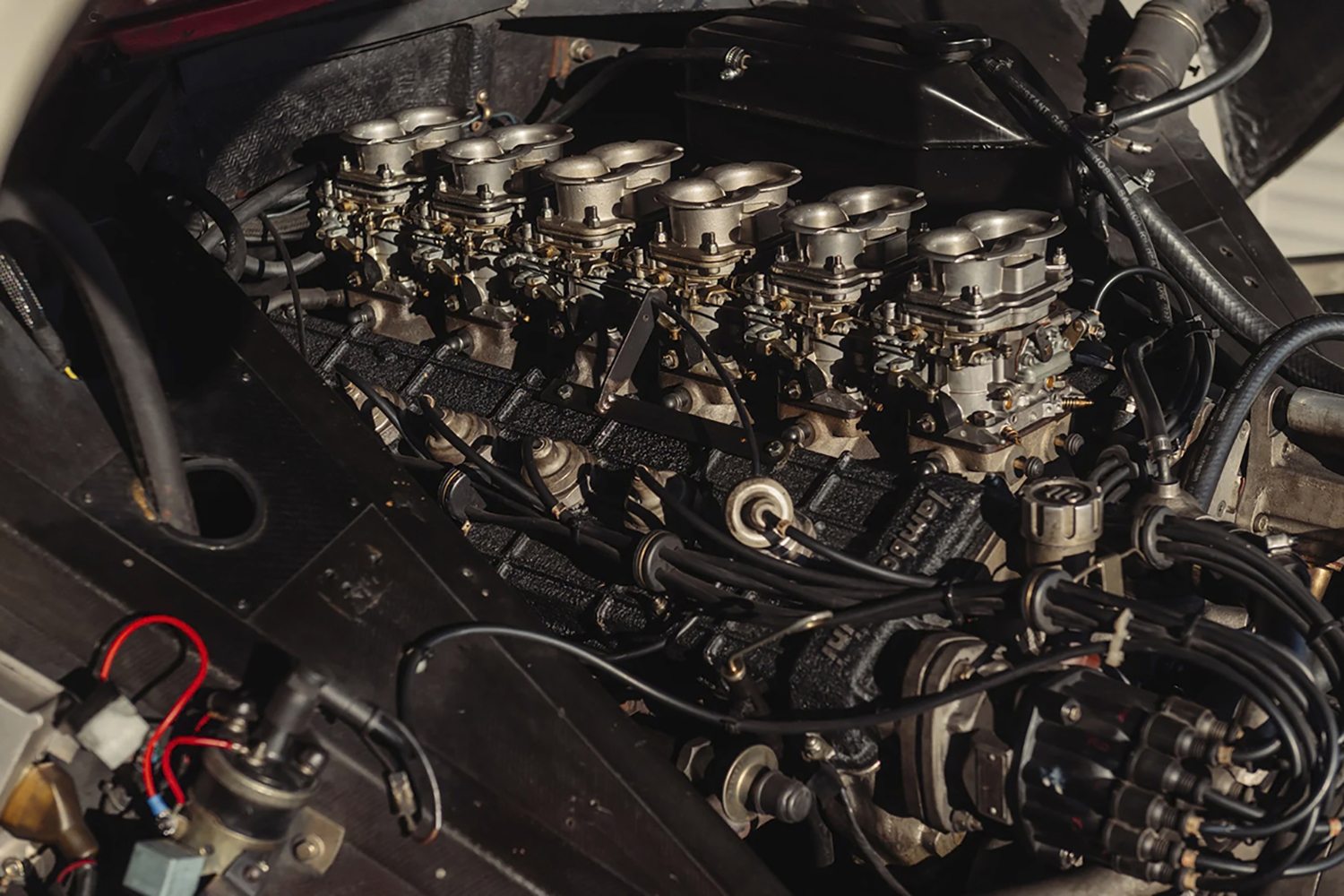 MCAセンテナリーに搭載されるランボルギーニ製V12エンジン
