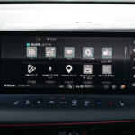 【画像】重いEVなのにビュンビュン曲がる……けどNISMOモードはやりすぎ!?　ドリキンがアリア＆リーフNISMOの走りに感じた本気度【土屋圭市 峠賛歌】 〜 画像3