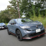 【画像】重いEVなのにビュンビュン曲がる……けどNISMOモードはやりすぎ!?　ドリキンがアリア＆リーフNISMOの走りに感じた本気度【土屋圭市 峠賛歌】 〜 画像69