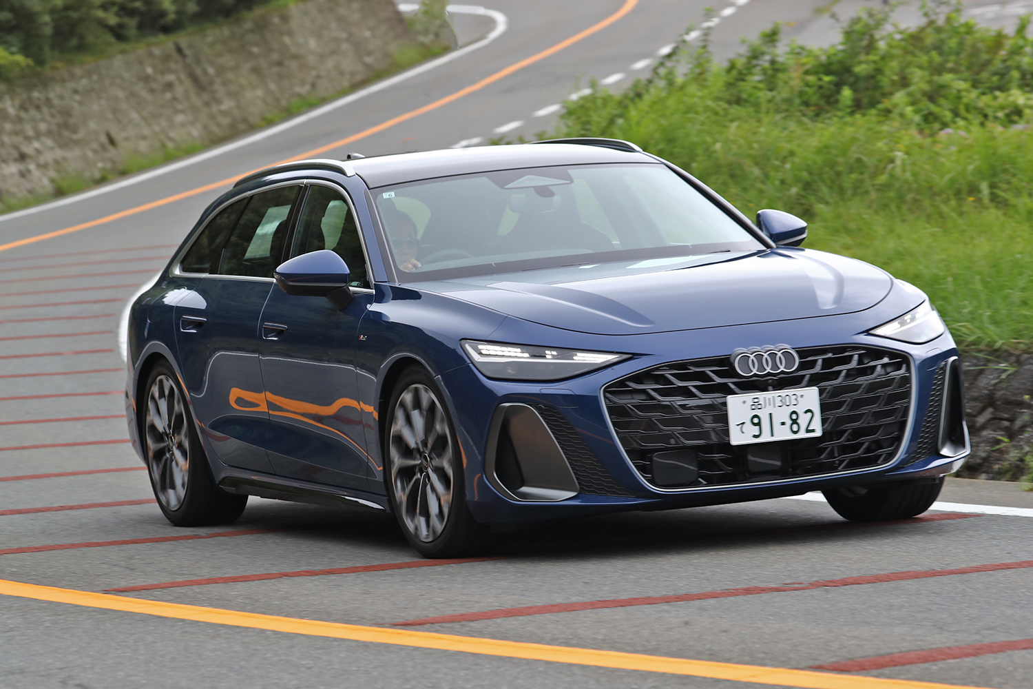 アウディA6アバントの走行