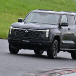 【画像】【試乗】一度は歴史から消えた名車が“極上の乗り心地”で復活！　新型パジェロが見せた電子制御でごまかさない完全進化 〜 画像20
