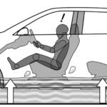 【画像】「あと少しで家だから…」が命取り。車内は悪臭、最悪は車両火災もあり得る水没したクルマの「恐ろしすぎるダメージ」と修理の現実 〜 画像32