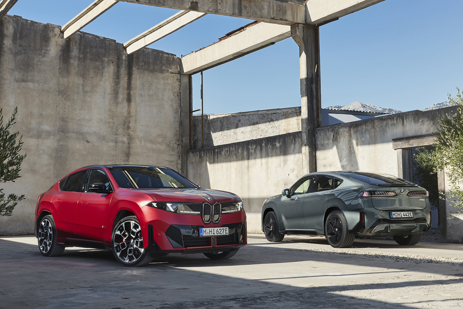 BMWのノイエクラッセ第3弾「iX4」が世界初公開 〜 画像1