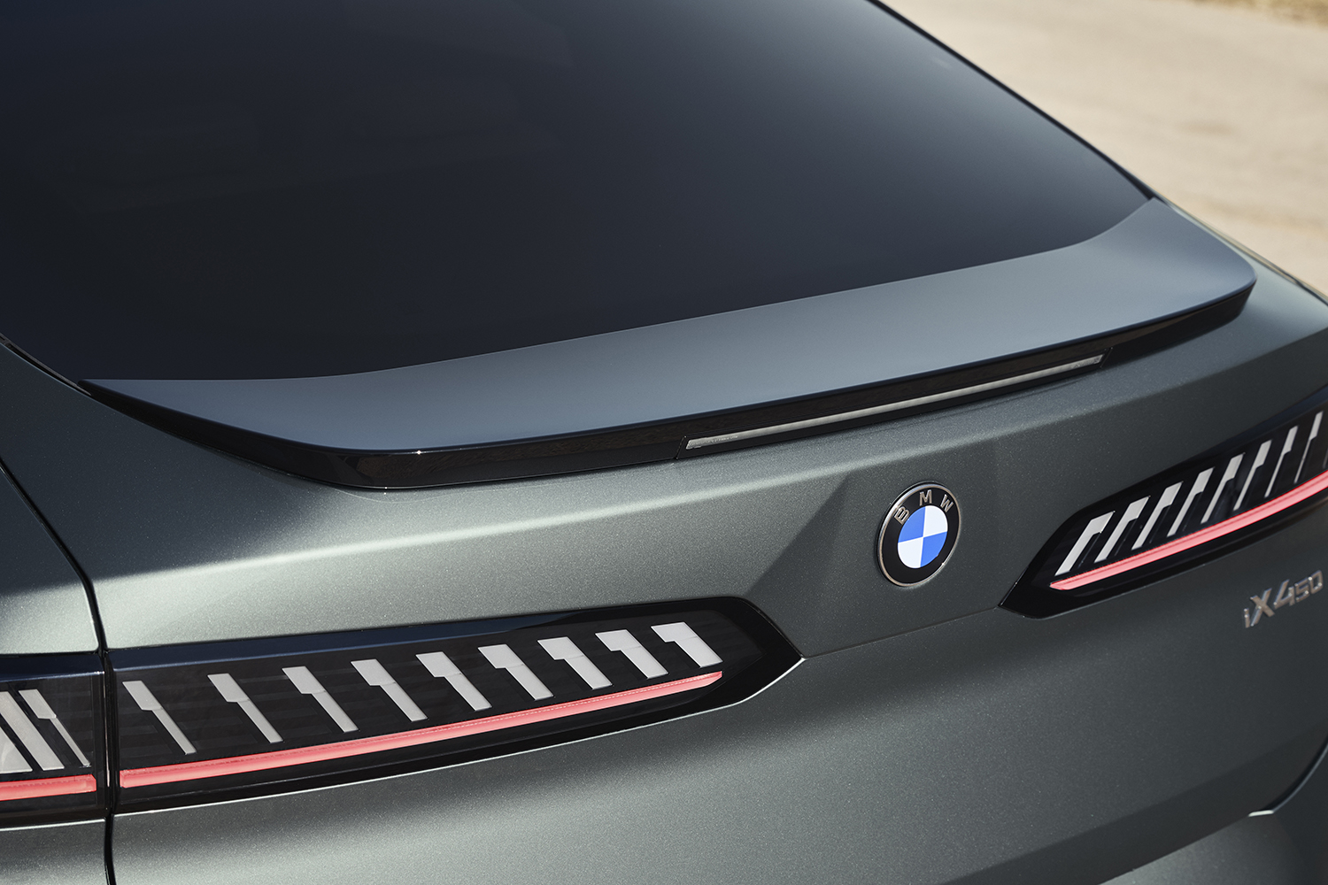 BMWのノイエクラッセ第3弾「iX4」が世界初公開 〜 画像23