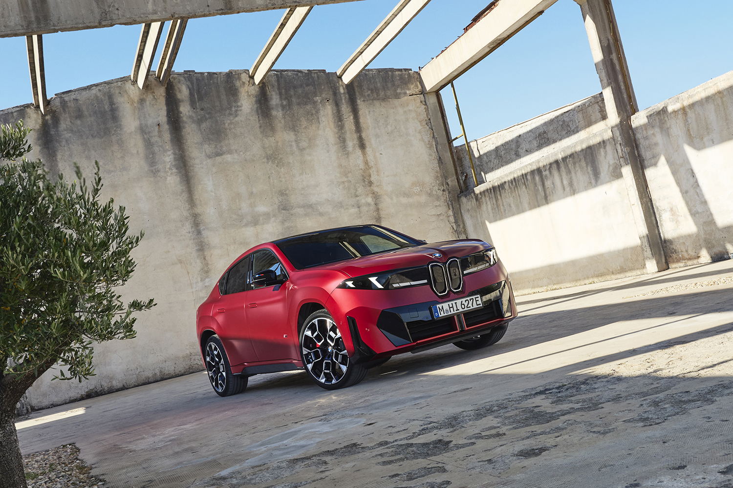 BMWのノイエクラッセ第3弾「iX4」が世界初公開 〜 画像37