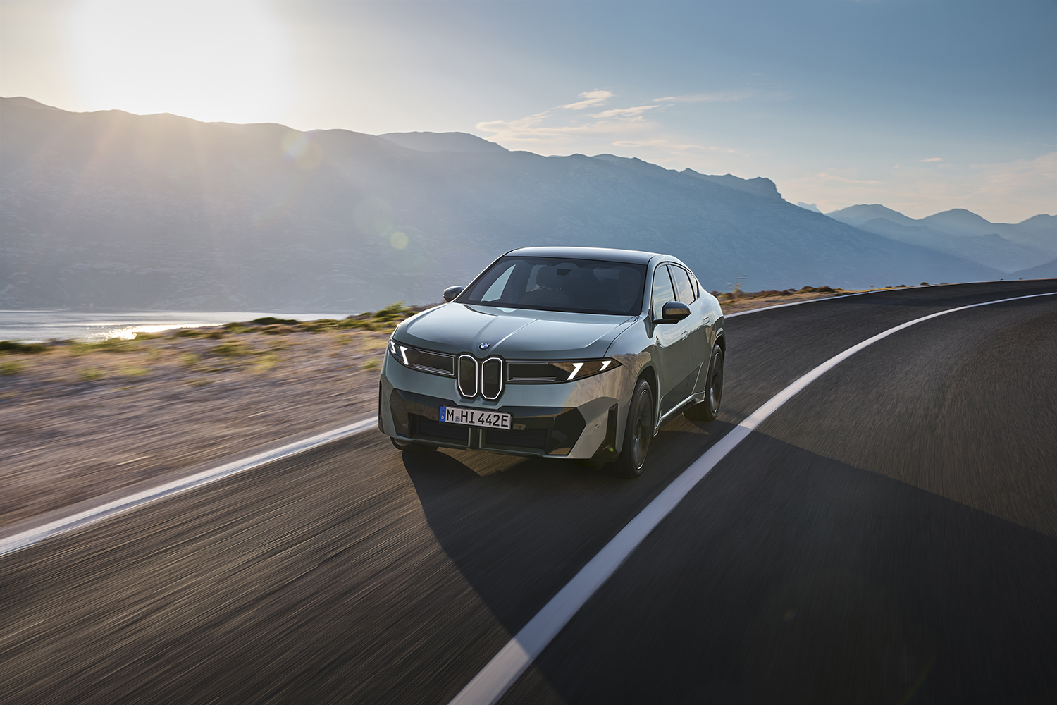 BMWのノイエクラッセ第3弾「iX4」が世界初公開 〜 画像58