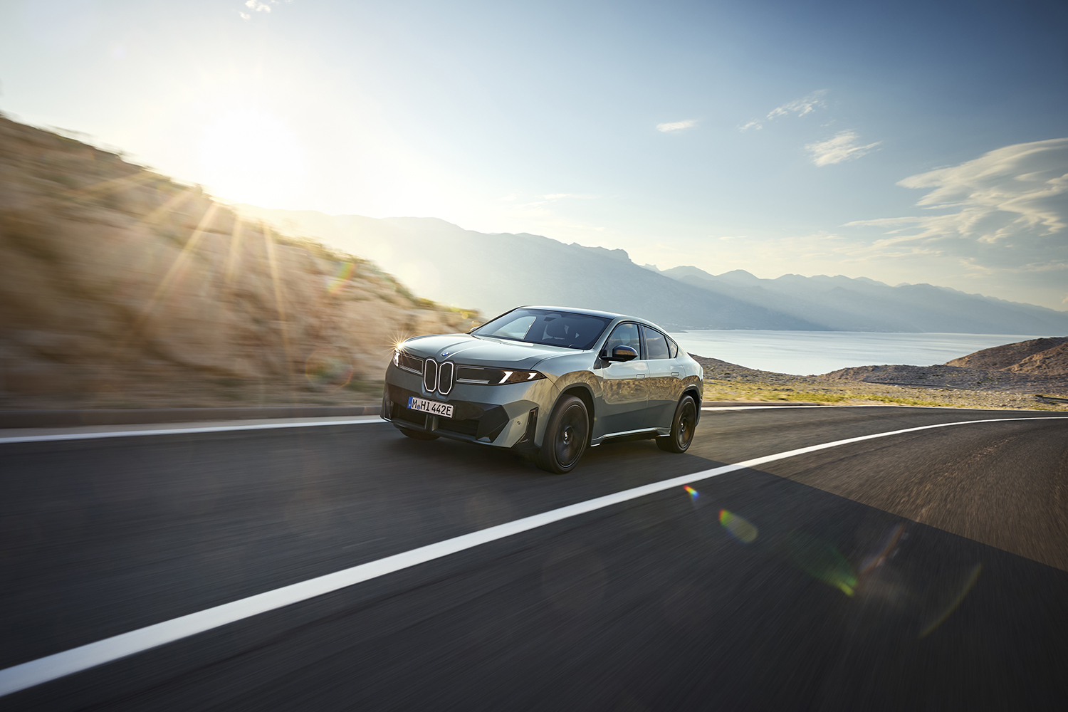 BMWのノイエクラッセ第3弾「iX4」が世界初公開 〜 画像60