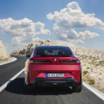 【画像】BMWの新型EVクーペSUV「iX4」世界初公開！　 800km超の航続距離と612馬力を実現 〜 画像62