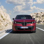 【画像】BMWの新型EVクーペSUV「iX4」世界初公開！　 800km超の航続距離と612馬力を実現 〜 画像69