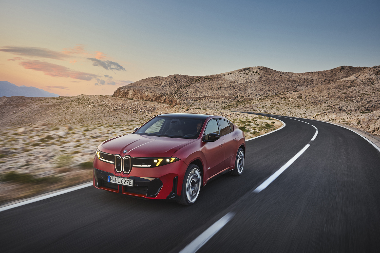 BMWのノイエクラッセ第3弾「iX4」が世界初公開 〜 画像70