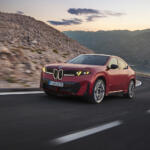 【画像】BMWの新型EVクーペSUV「iX4」世界初公開！　 800km超の航続距離と612馬力を実現 〜 画像72