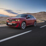 【画像】BMWの新型EVクーペSUV「iX4」世界初公開！　 800km超の航続距離と612馬力を実現 〜 画像73