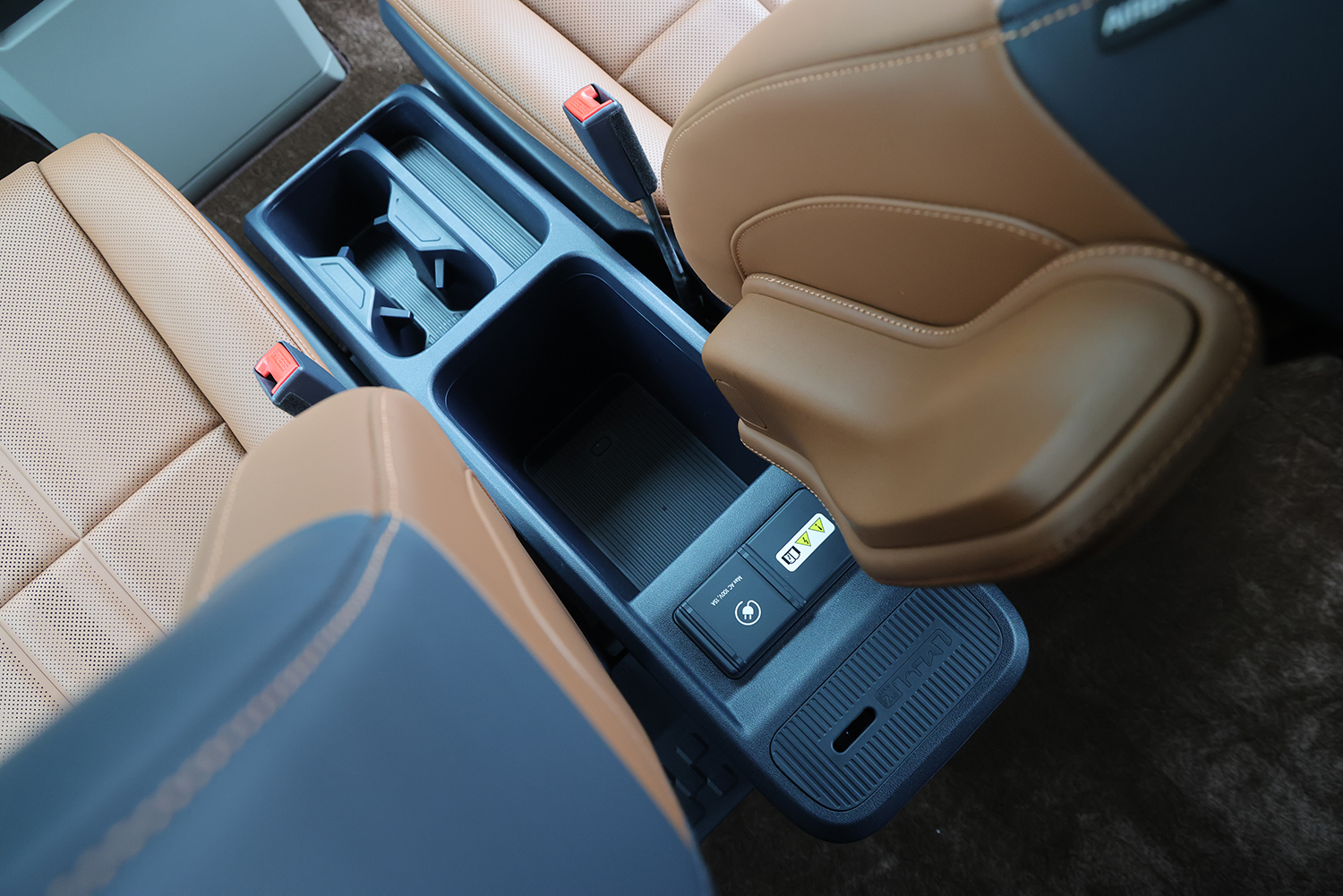 KIA日本市場に提案する新しい電動バン「PV5」に試乗 〜 画像48