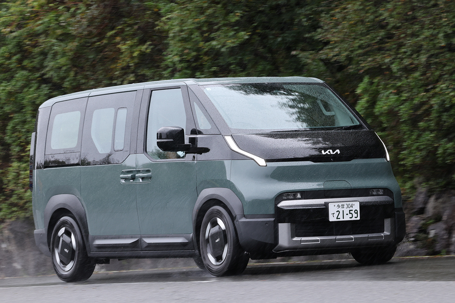 KIA日本市場に提案する新しい電動バン「PV5」に試乗