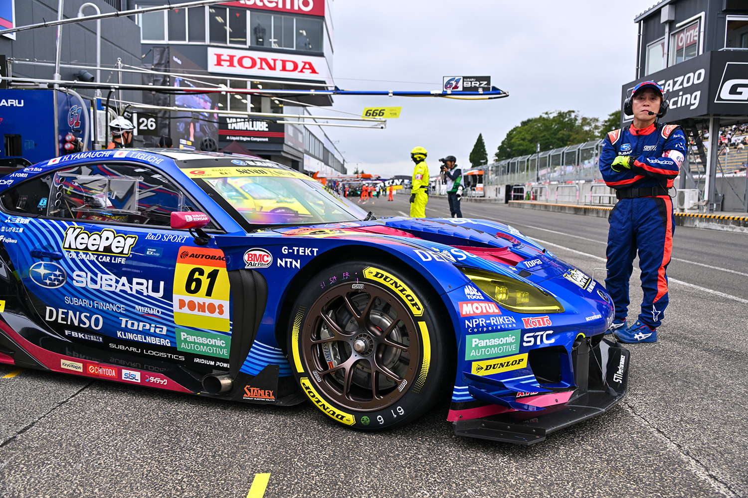 SUBARU BRZ R&D SPORTはダンロップタイヤを装着