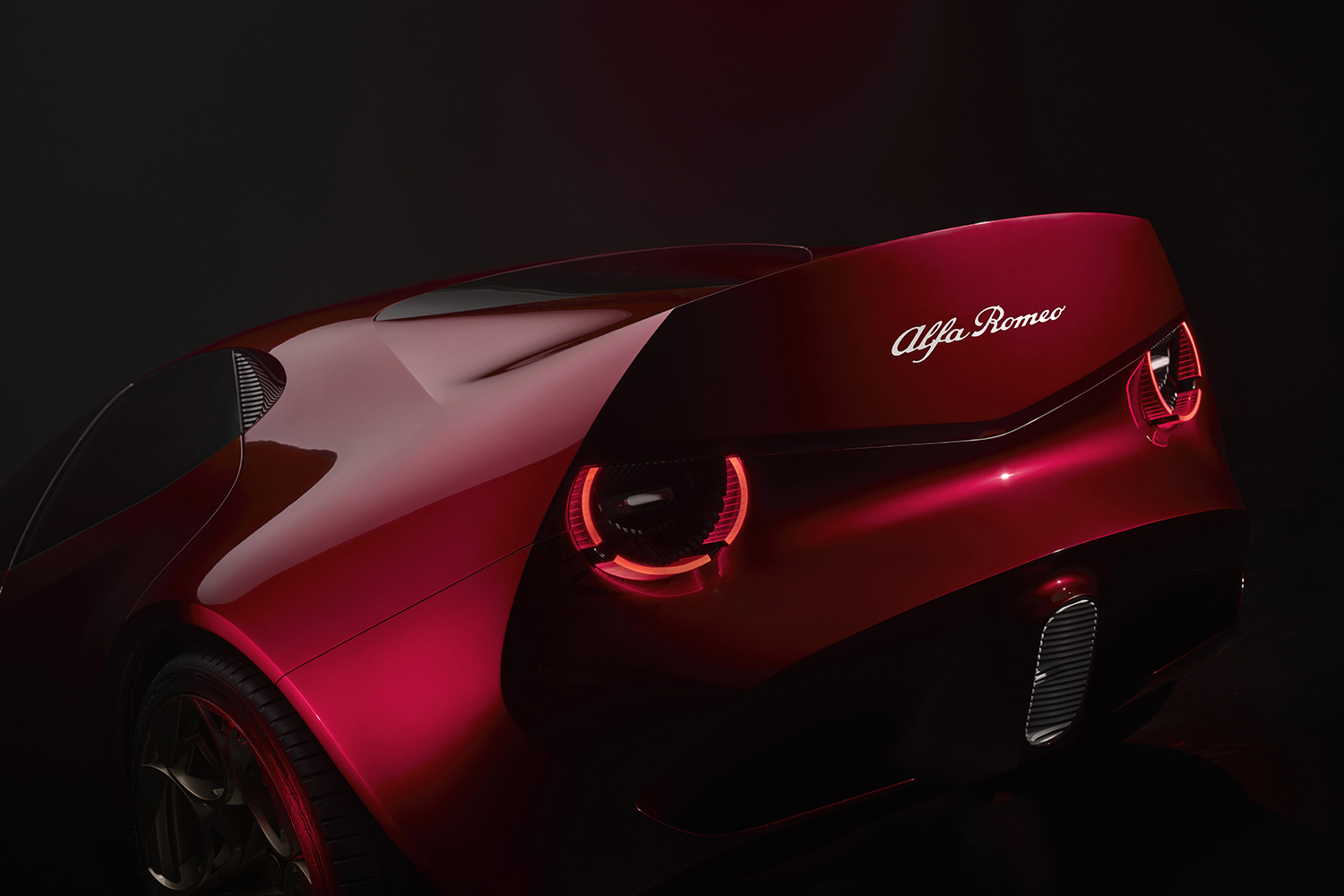 アルファロメオの新たなコンセプトカー「クオーレロッソ」が世界初公開 〜 画像38